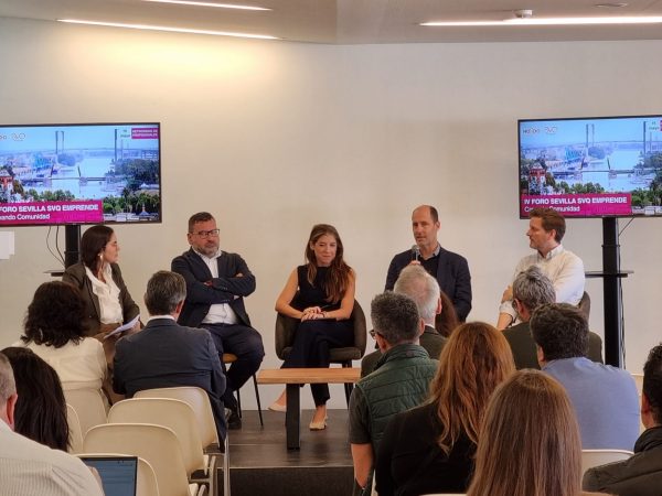 Foto 4 mesa de inversores en el IV Foro Sevilla SVQ Emprende